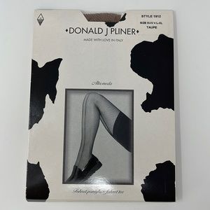 Donald J. Pliner Taupe Fishnet Pantyhose Hosiery Size L - XL